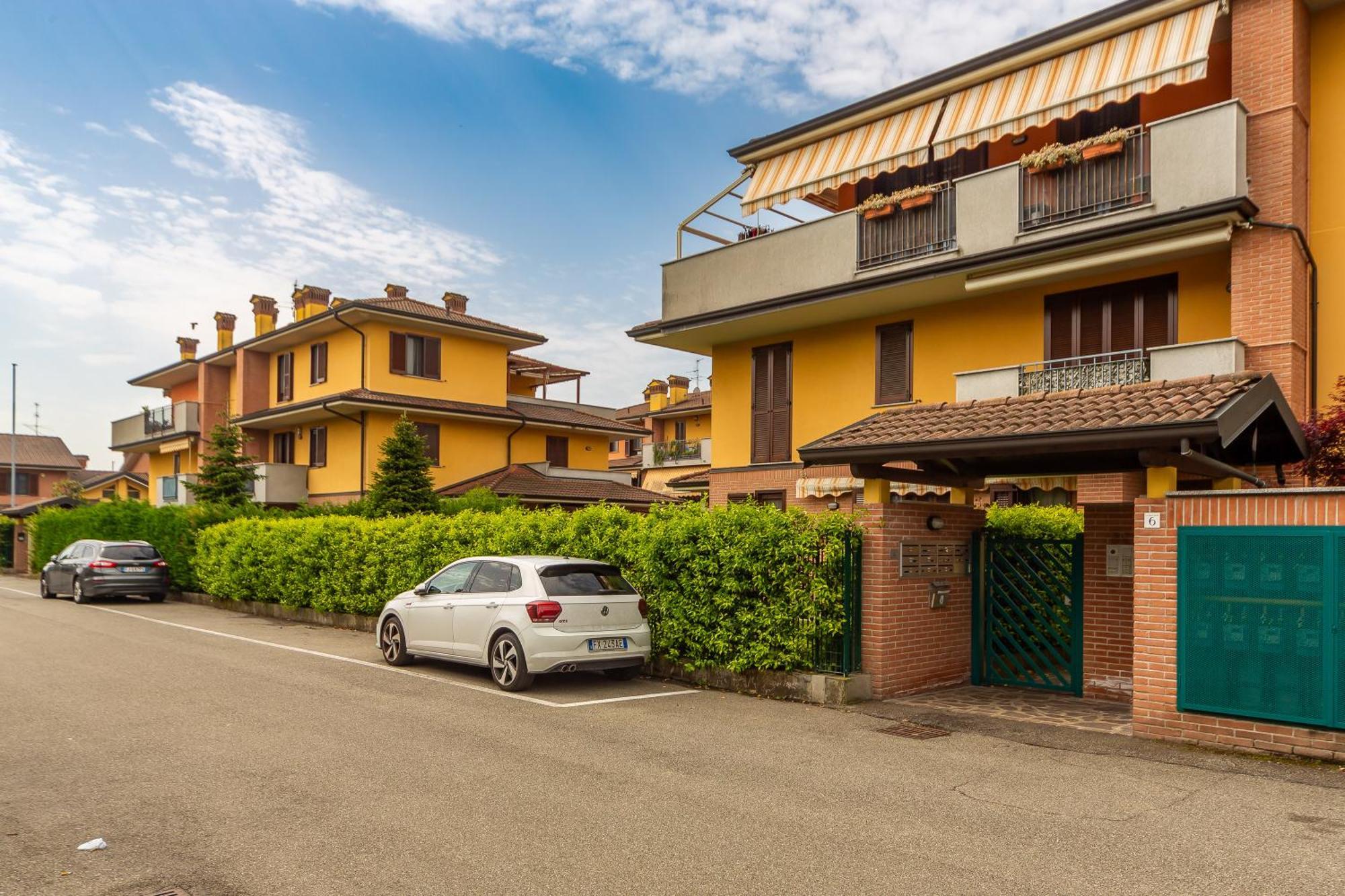 El Sol - Modern House Near Milan Apartment